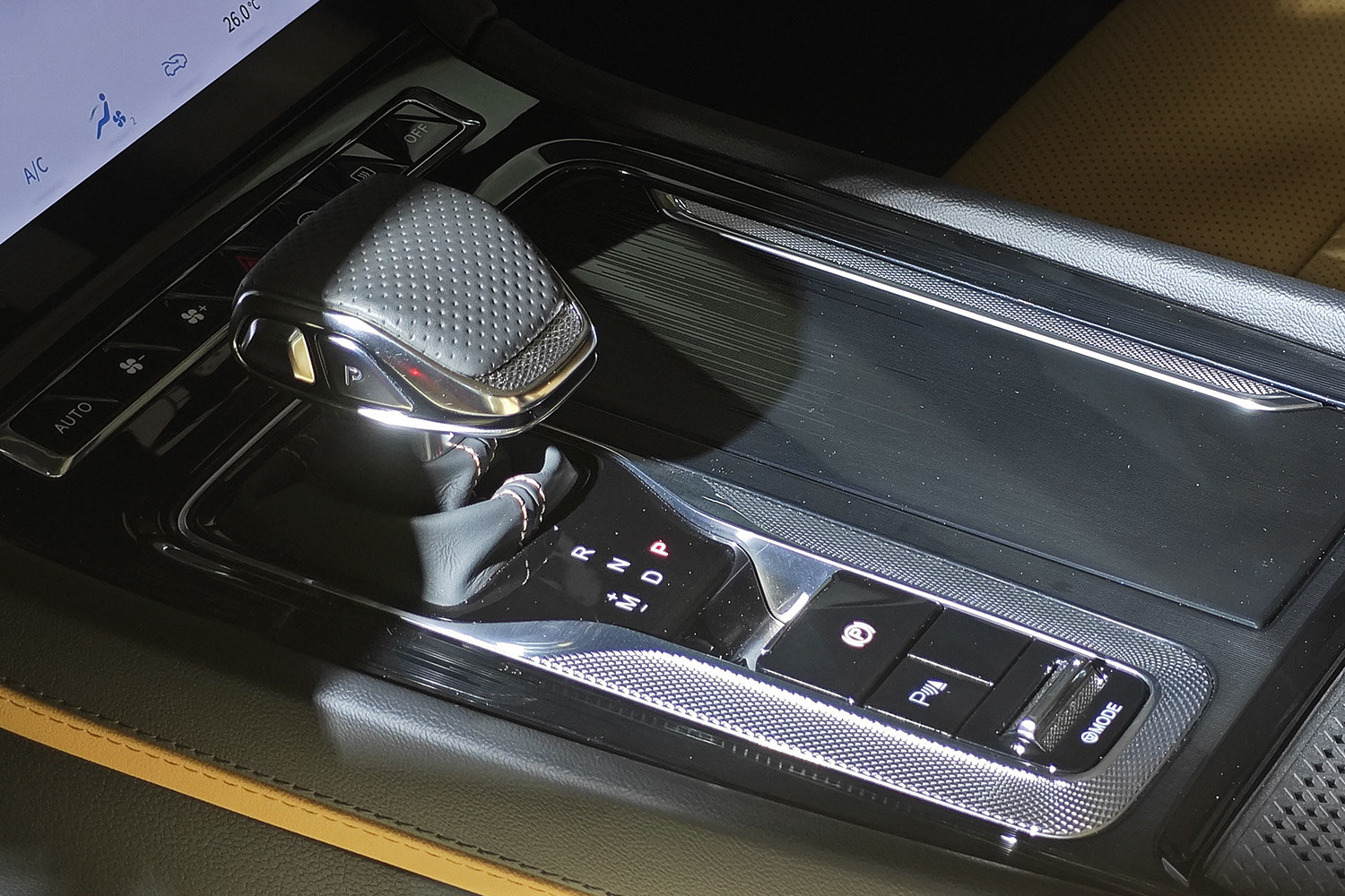一汽紅旗H6推出四款車型，預售價19.48-24.18萬元
