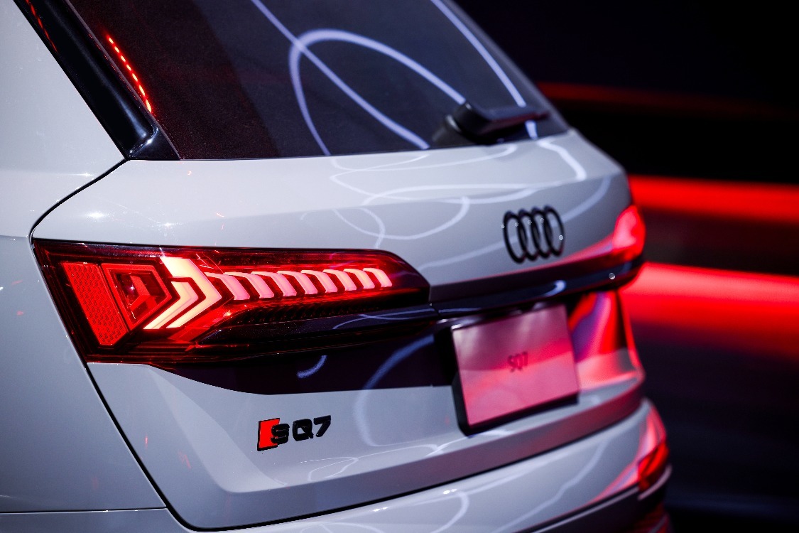 全新奧迪SQ7暗夜騎士版上市，售價116.98萬元