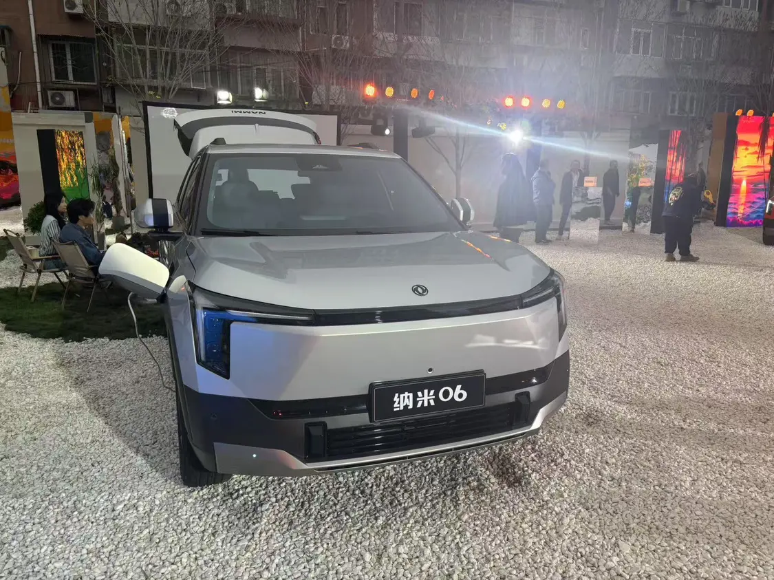 東風(fēng)納米06亮相，定位小型純電SUV